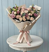 Букет цветов из:  Розы и Лизиантусы в Купино