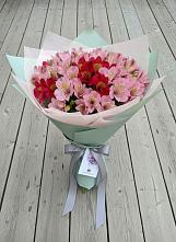 Букет цветов из:  Альстромерии в Купино