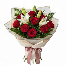 Букет цветов из:  Лилии и Розы в Купино