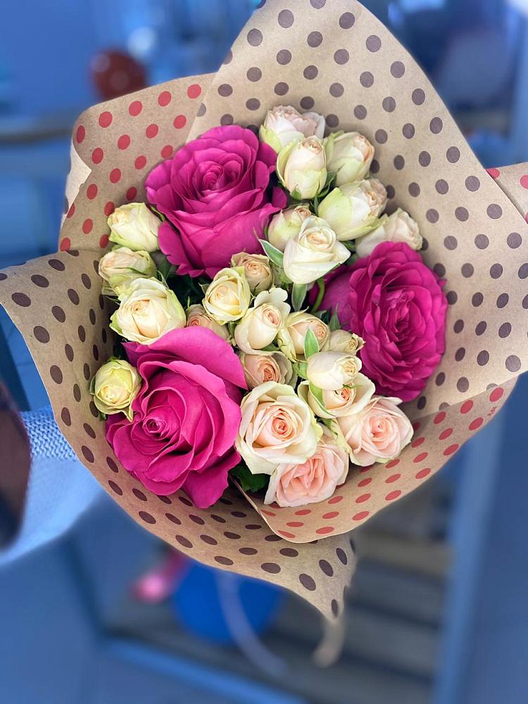 Букет цветов из: Розы в Купино