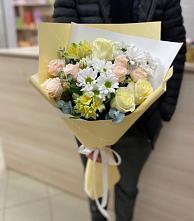 Букет цветов из:  Альстромерии, Розы и Хризантемы в Купино