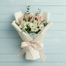 Букет цветов из:  Альстромерии в Купино