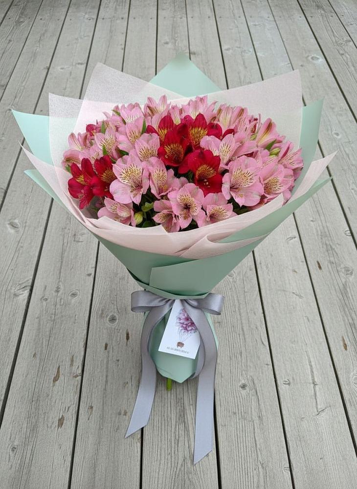 Букет цветов из: Альстромерии в Купино