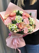 Букет нежные объятья в Купино Букет цветов из: Гвоздики, Розы и Хризантемы в Купино