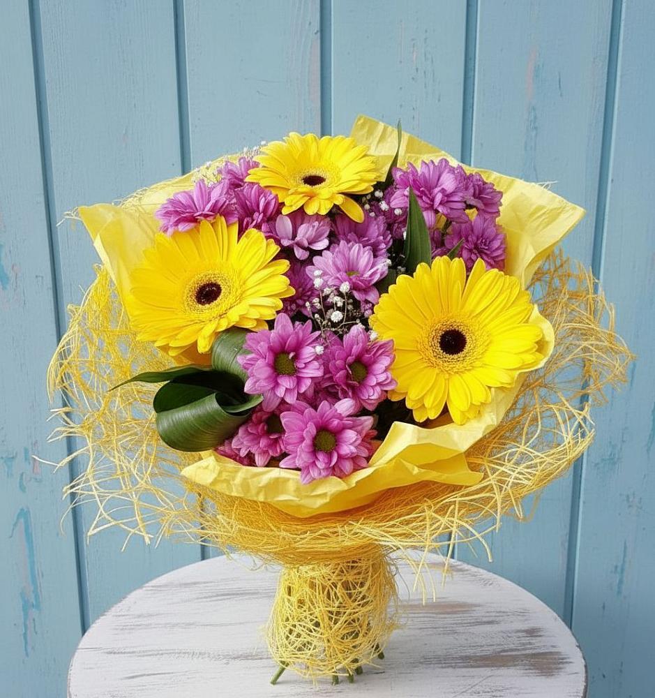 Букет цветов из: Хризантемы и Герберы в Купино