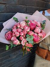 Букет розы в пальмах в Купино Букет цветов из: Розы в Купино