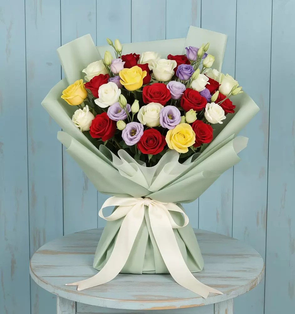 Букет цветов из: Розы в Купино