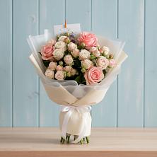 Букет цветов из:  Розы в Купино