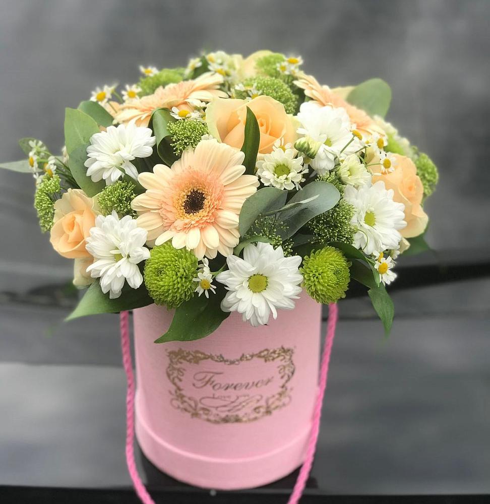 Цветочная композиция из Розы, Герберы и Хризантемы в шляпной коробке в Купино