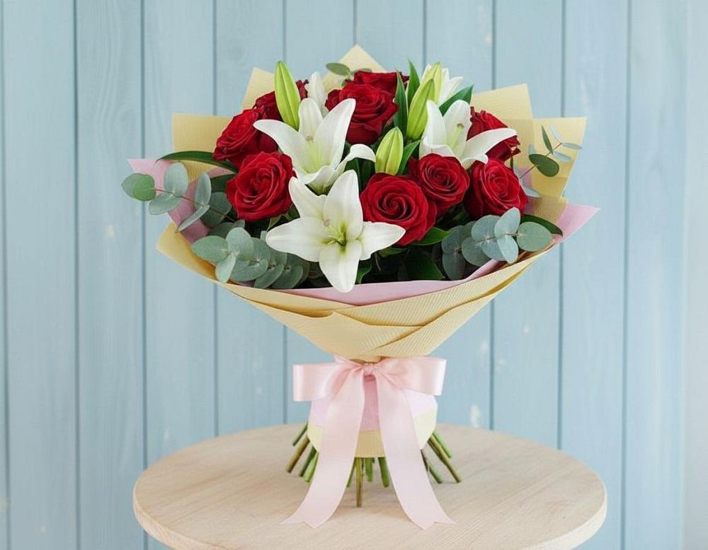 Букет цветов из: Лилии и Розы в Купино